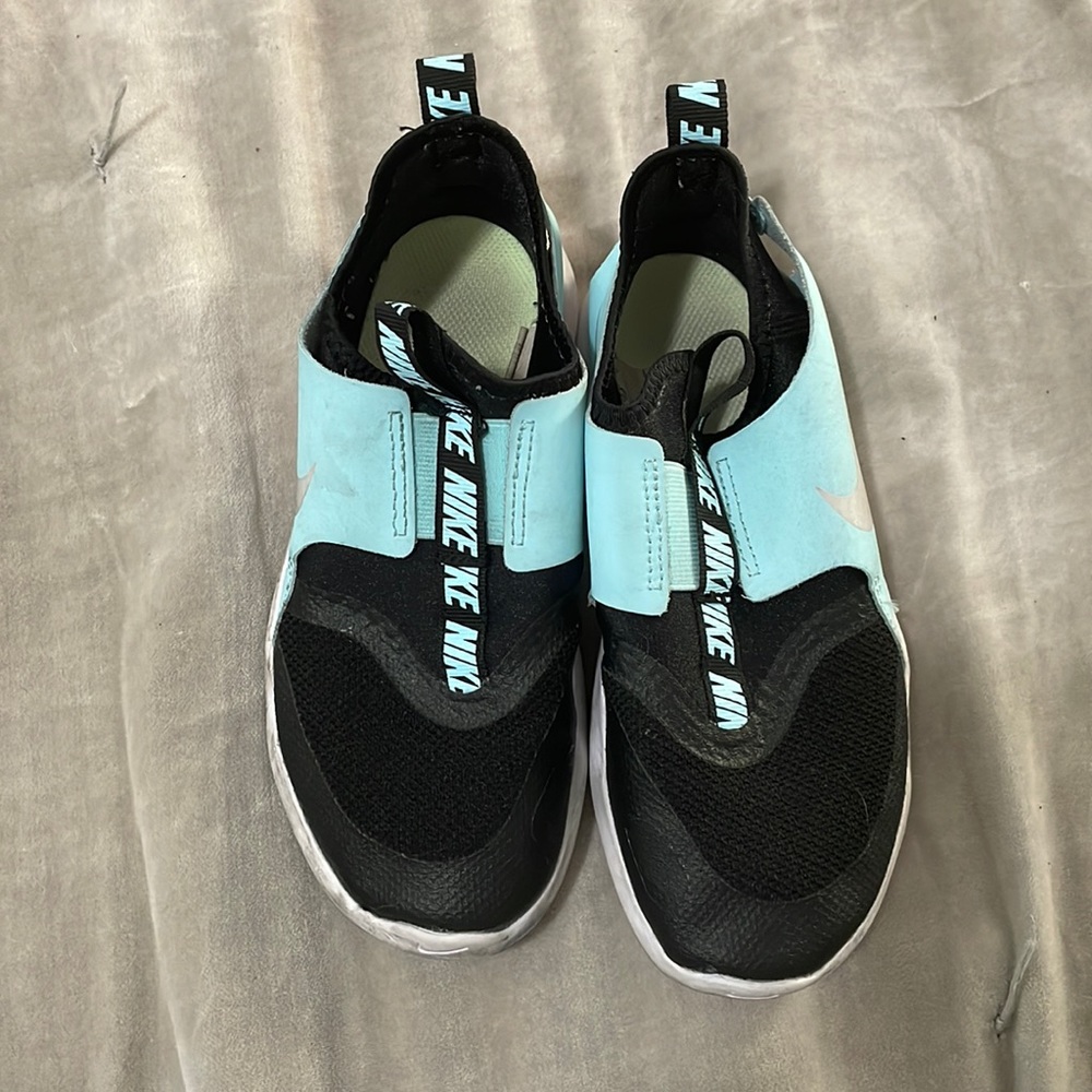 Used kids Nike shoes